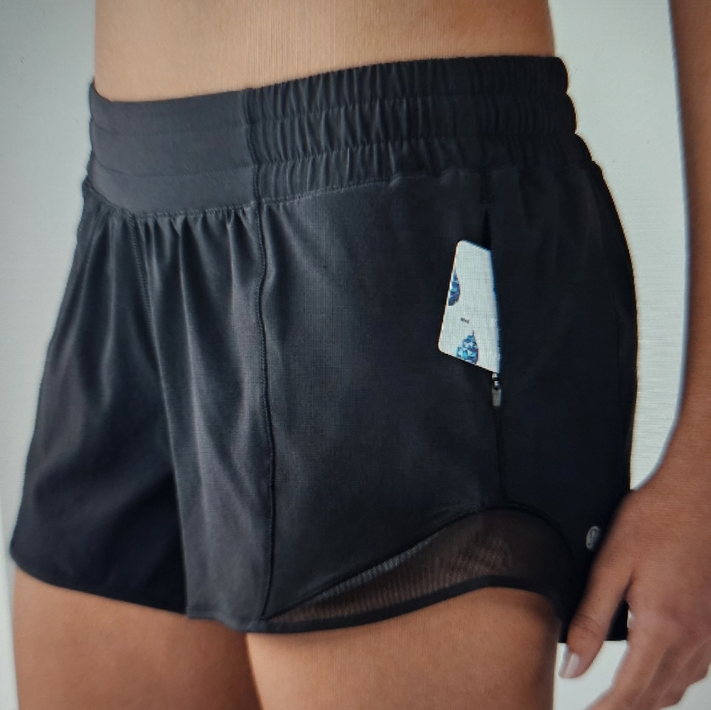 Lululemon Hotty Hot Short II. Tall sz 8. - Picture 9 of 11